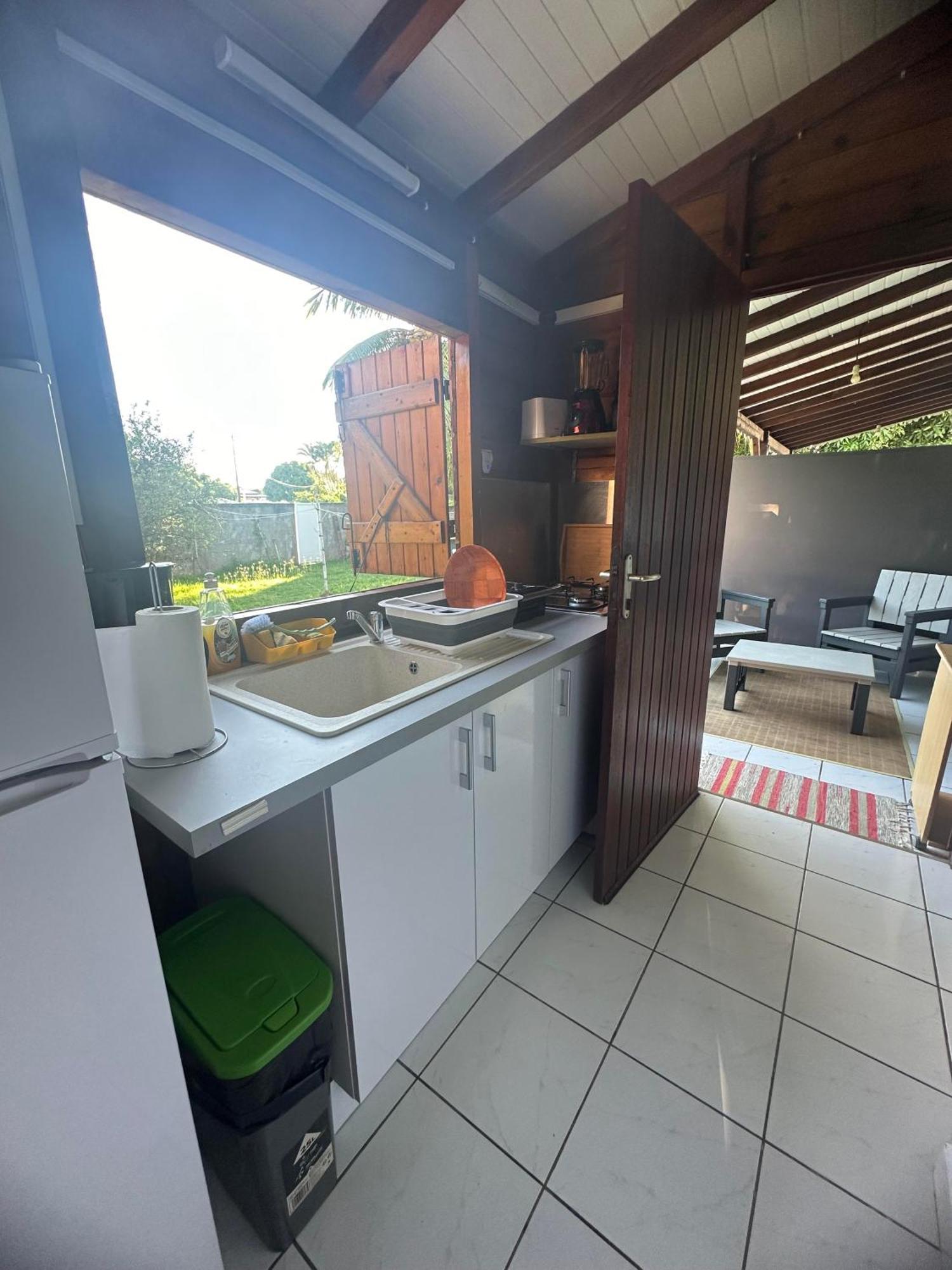Appt F2 Bellissima Apartment Baie-Mahault Bagian luar foto