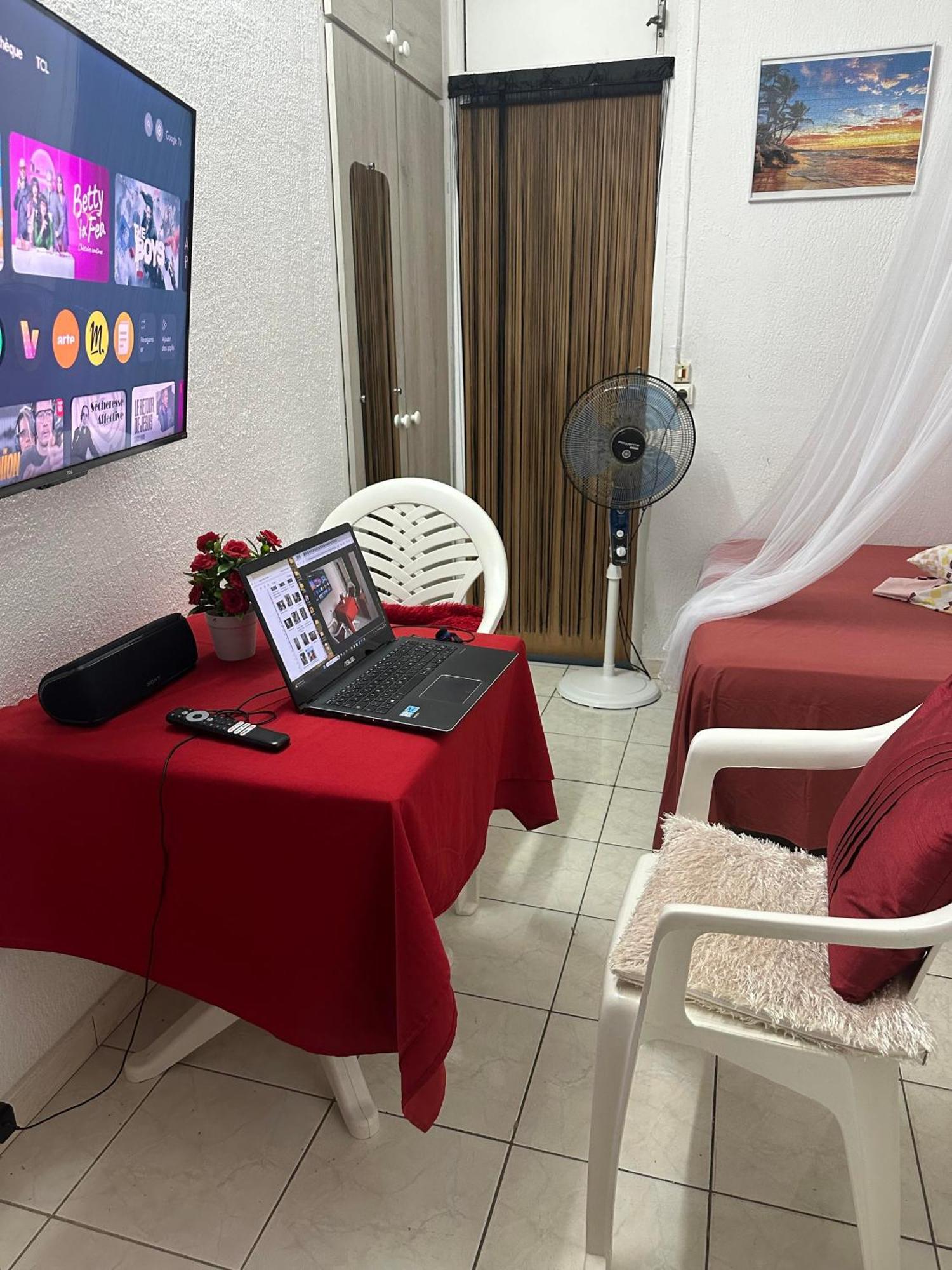 Appt F2 Bellissima Apartment Baie-Mahault Bagian luar foto