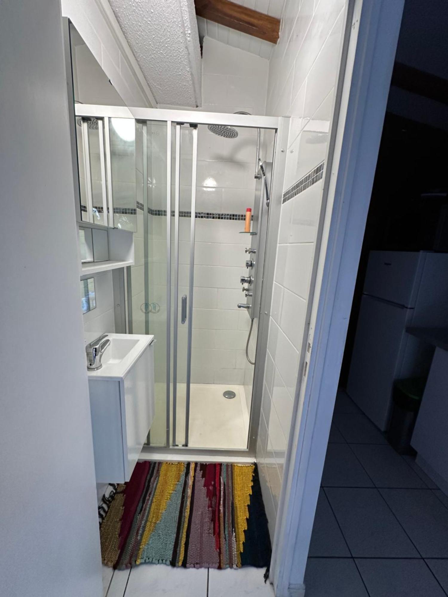 Appt F2 Bellissima Apartment Baie-Mahault Bagian luar foto